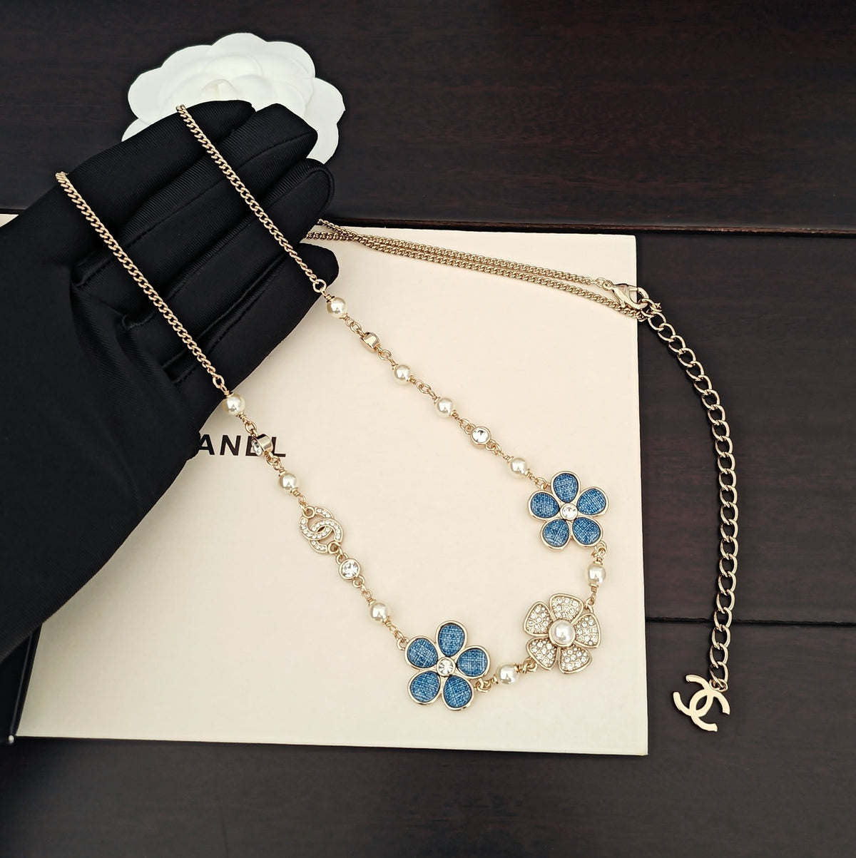 Floral Jewelry Accessory in Gold-Tone – Blue Detail – Design 003 main product view