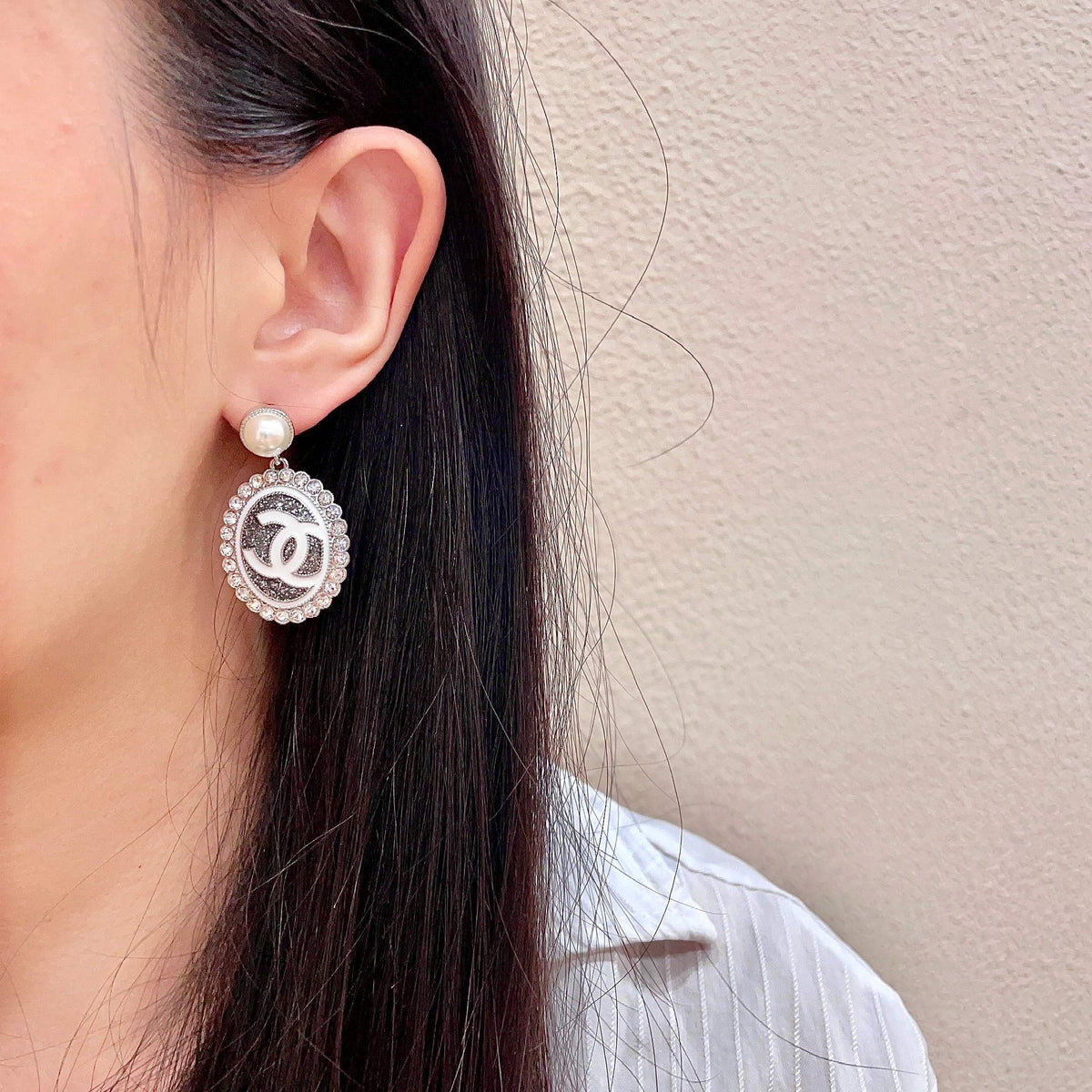 Double-C Emblem Pearl-Detail Statement Earrings – Pearl Detail – Design 015 detail view