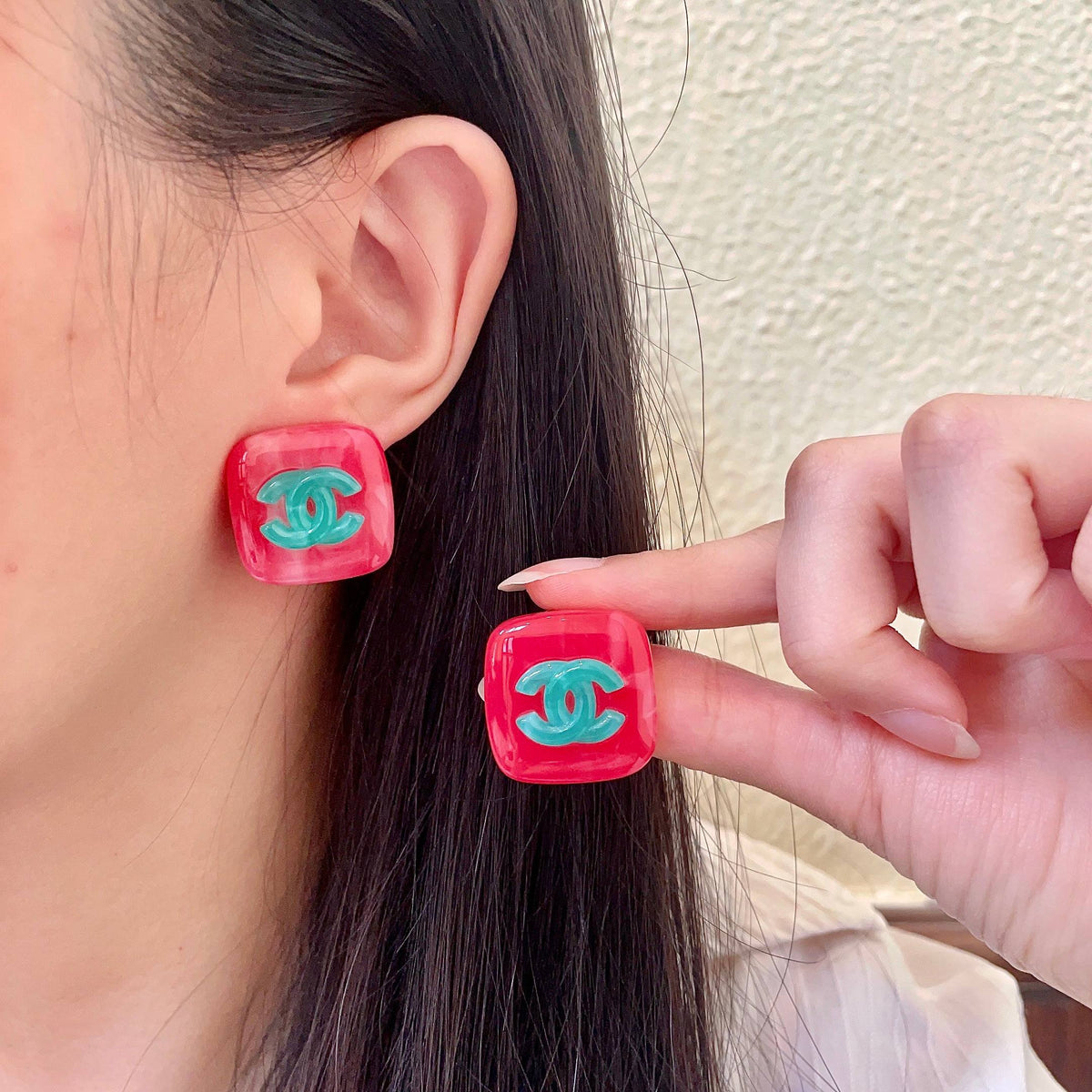 Double-C Emblem Stud Earrings in Polished Metal-Tone – Design 328 main product view