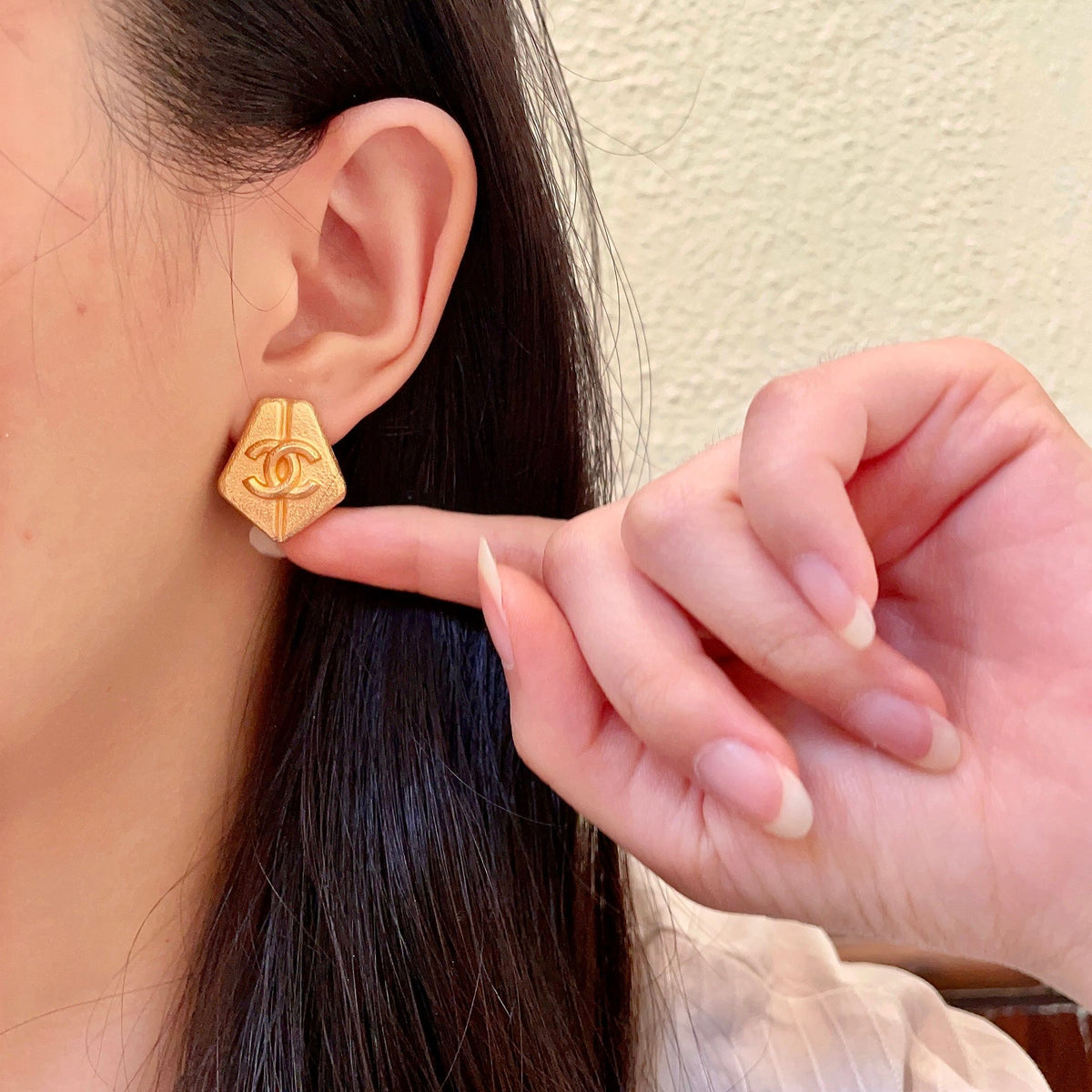 Double-C Emblem Stud Earrings in Polished Metal-Tone – Design 289 front product view