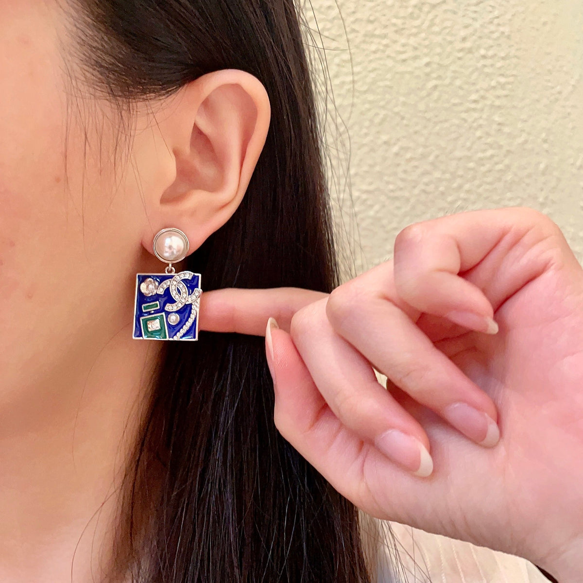 Double-C Emblem Statement Earrings in Polished Metal-Tone – Design 054 front product view