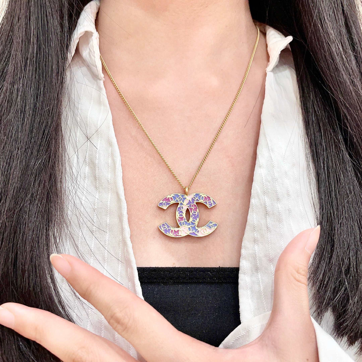 Double-C Emblem Pendant Necklace in Polished Metal-Tone – Design 061 front product view