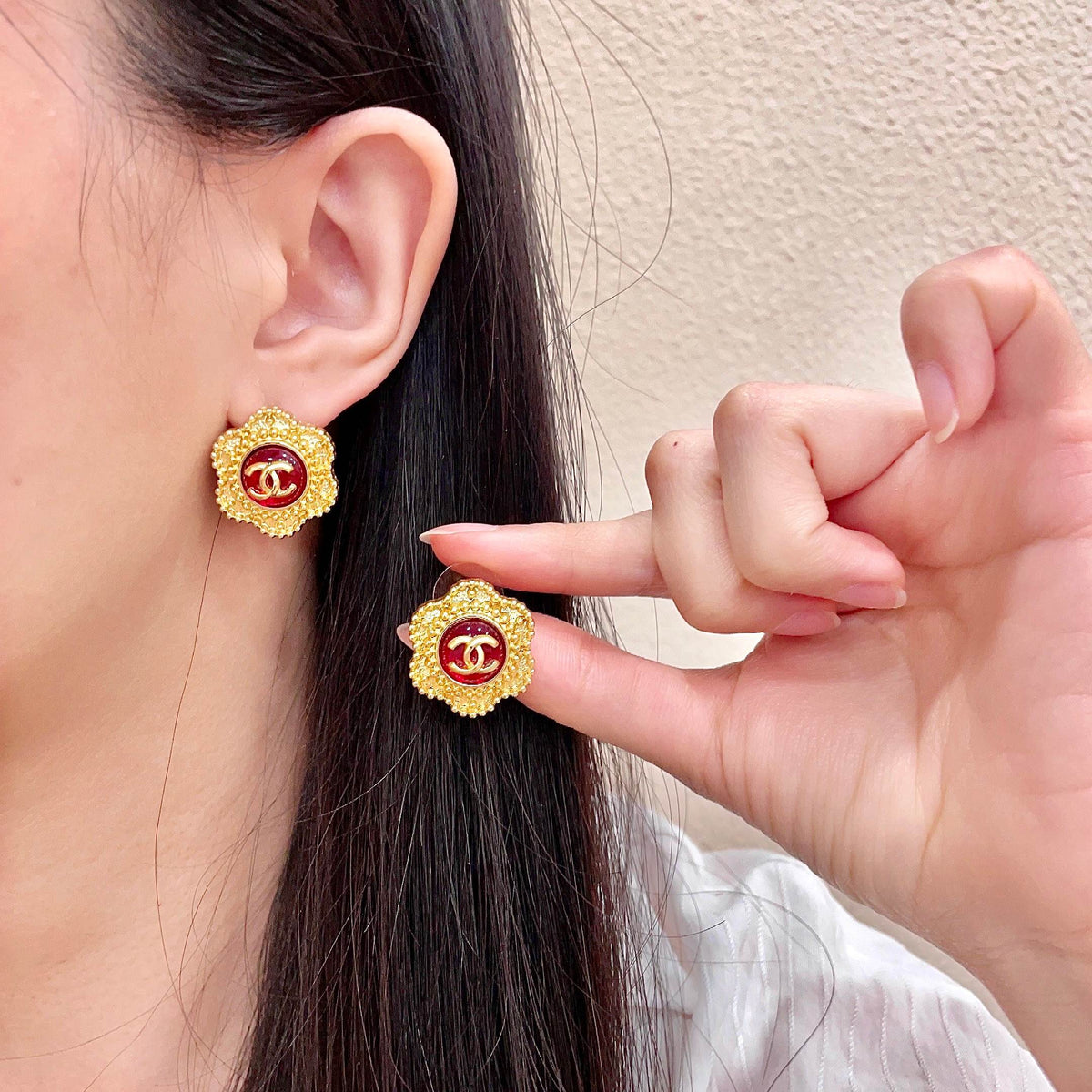 Double-C Emblem Stud Earrings in Polished Metal-Tone – Design 339 main product view