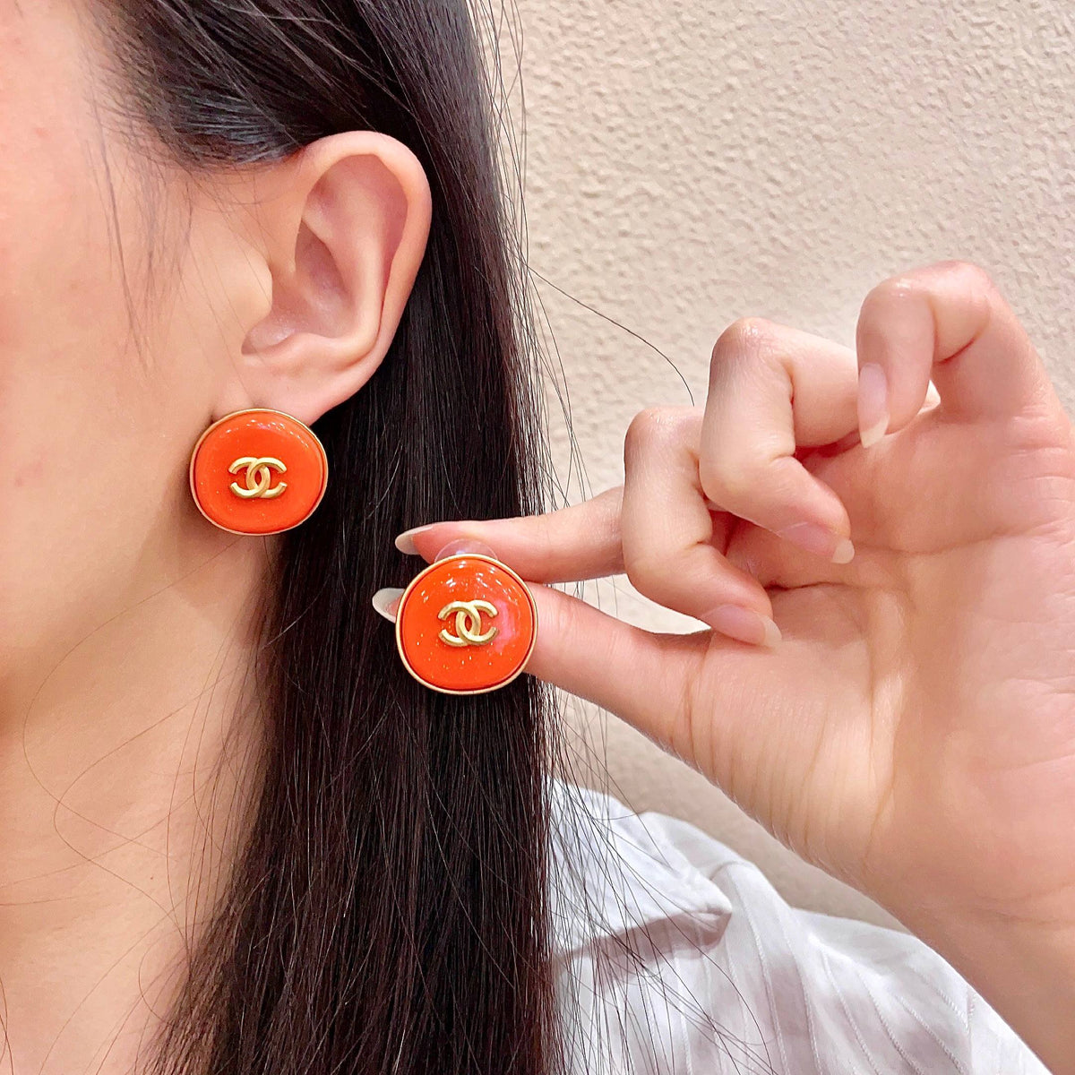 Double-C Emblem Stud Earrings in Polished Metal-Tone – Design 305 main product view