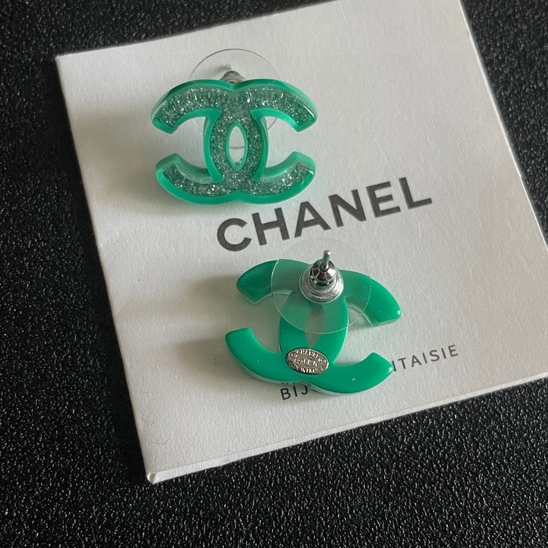 Double-C Emblem Stud Earrings in Polished Metal-Tone – Design 431 main product view