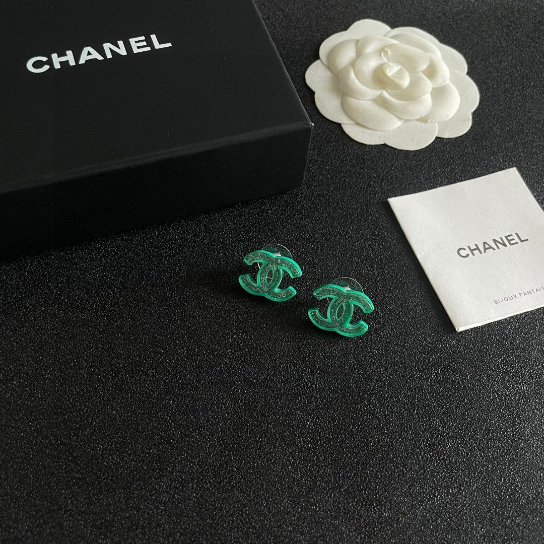 Double-C Emblem Stud Earrings in Polished Metal-Tone – Design 431 styled product view