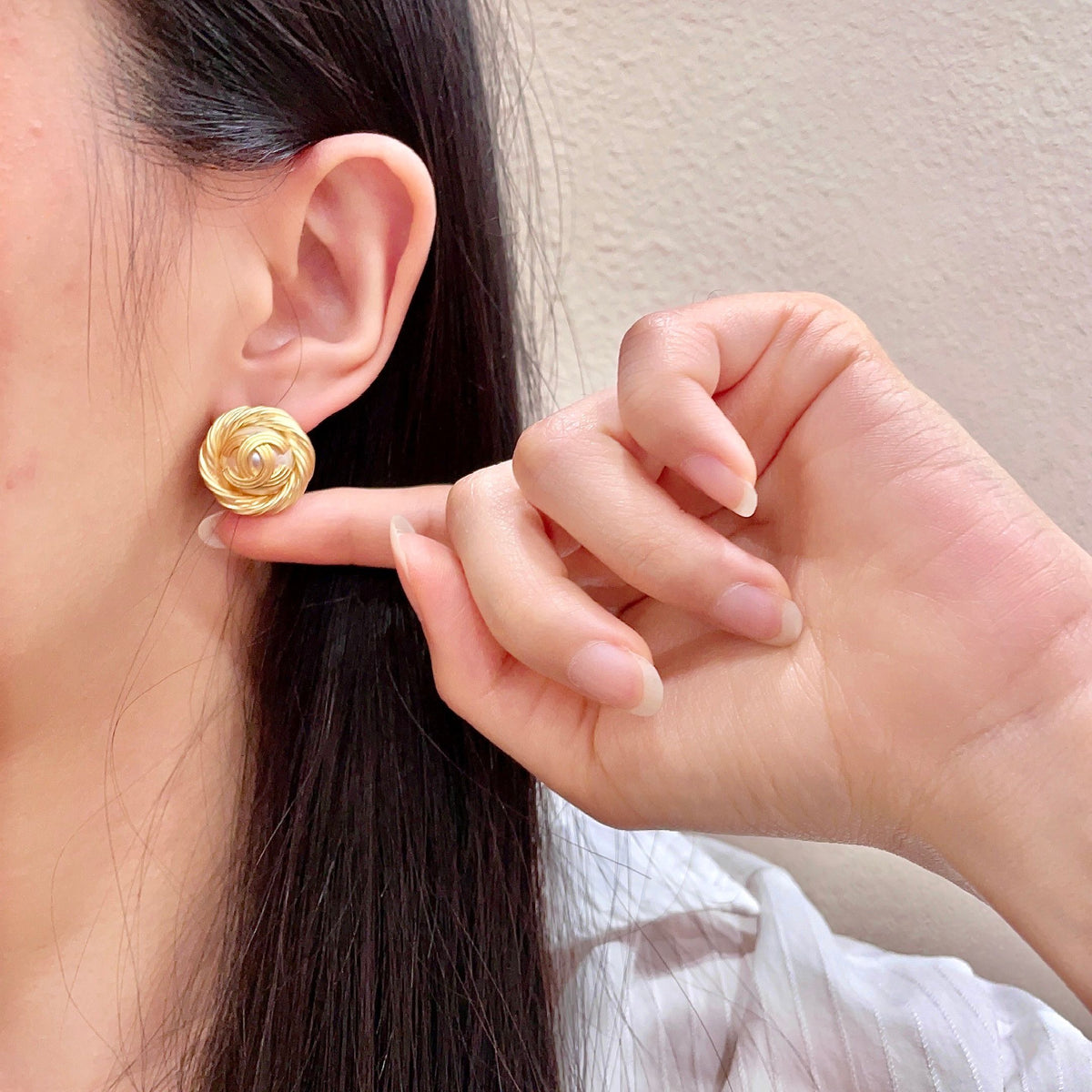 Double-C Emblem Stud Earrings in Polished Metal-Tone – Design 386 front product view