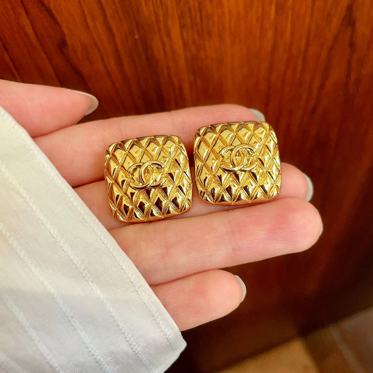 Double-C Emblem Stud Earrings in Polished Metal-Tone – Design 426 side detail