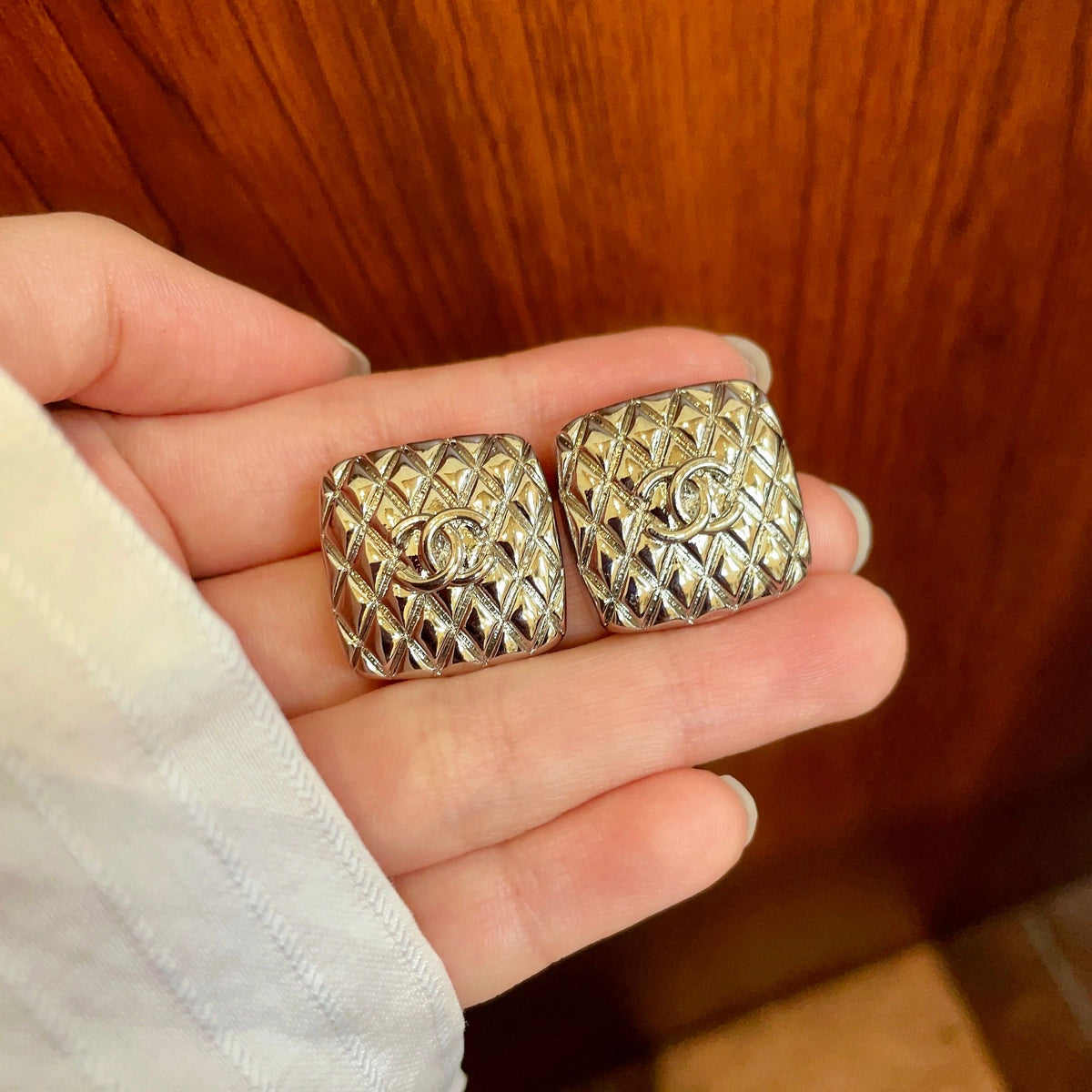 Double-C Emblem Stud Earrings in Polished Metal-Tone – Design 077 side detail