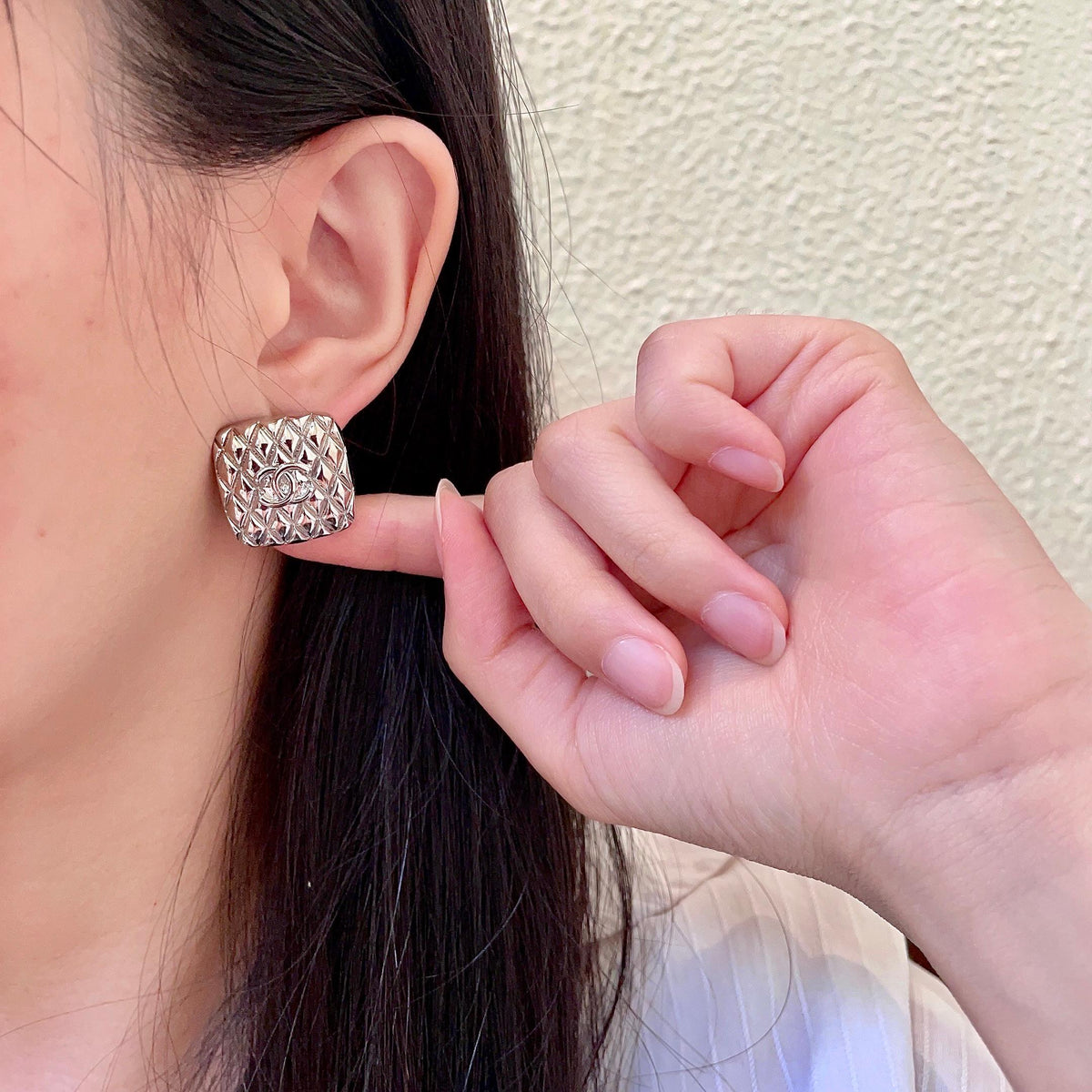 Double-C Emblem Stud Earrings in Polished Metal-Tone – Design 425 front product view
