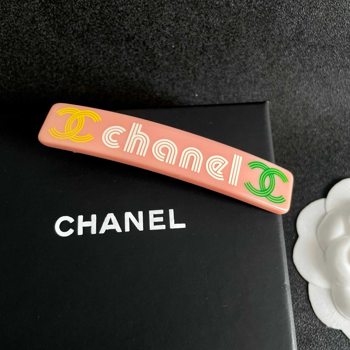 Double-C Emblem Hair Clip – Design 035 detail view