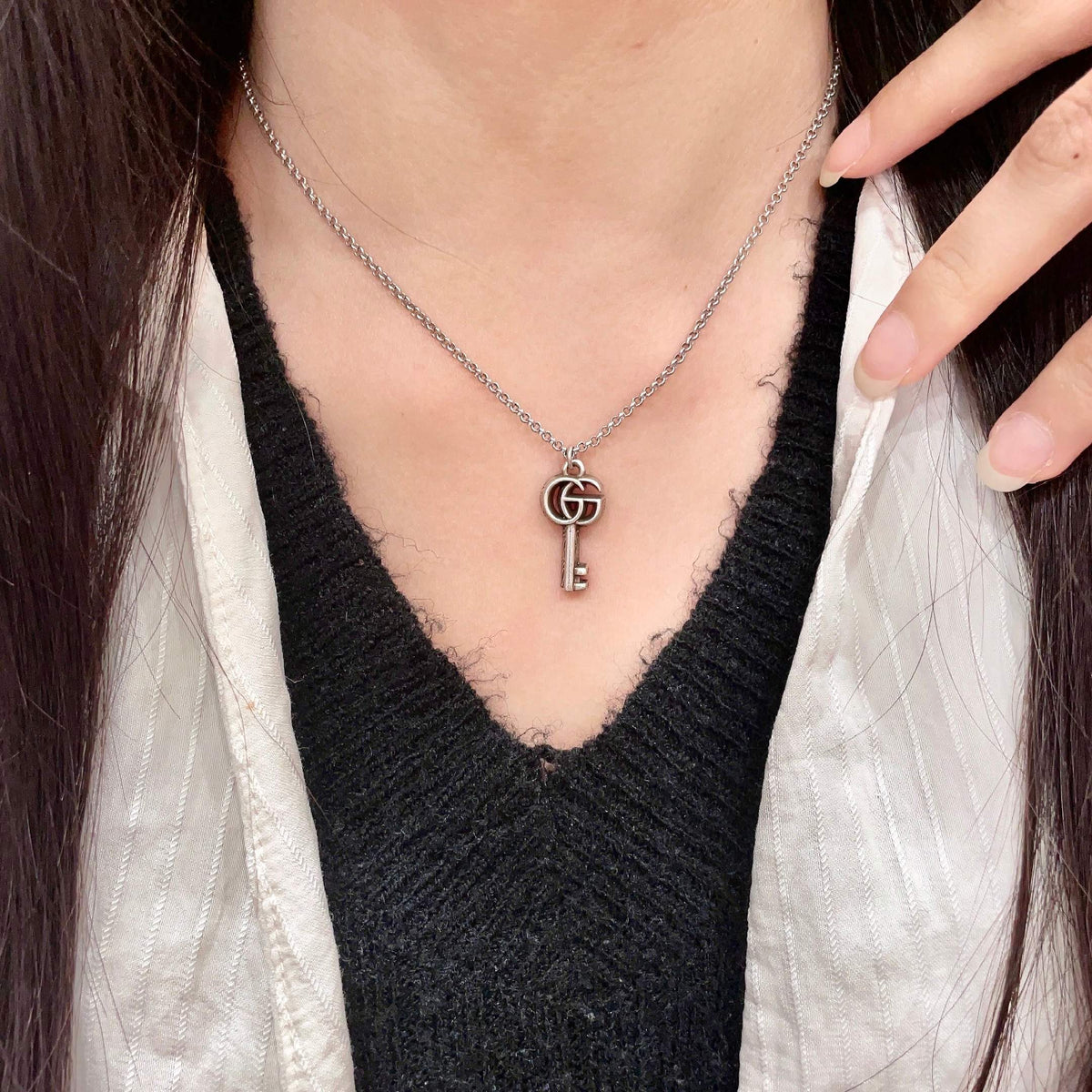 Double-G Emblem Pendant Necklace in Polished Metal-Tone – Design 113 main product view
