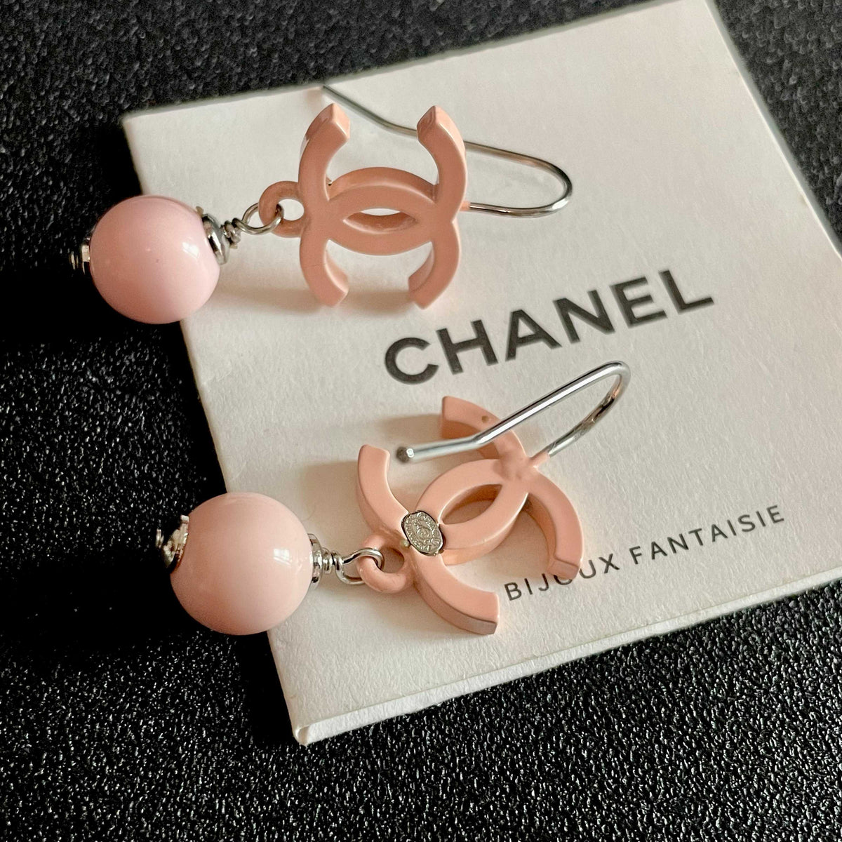 Double-C Emblem Statement Earrings in Polished Metal-Tone – Design 027 main product view
