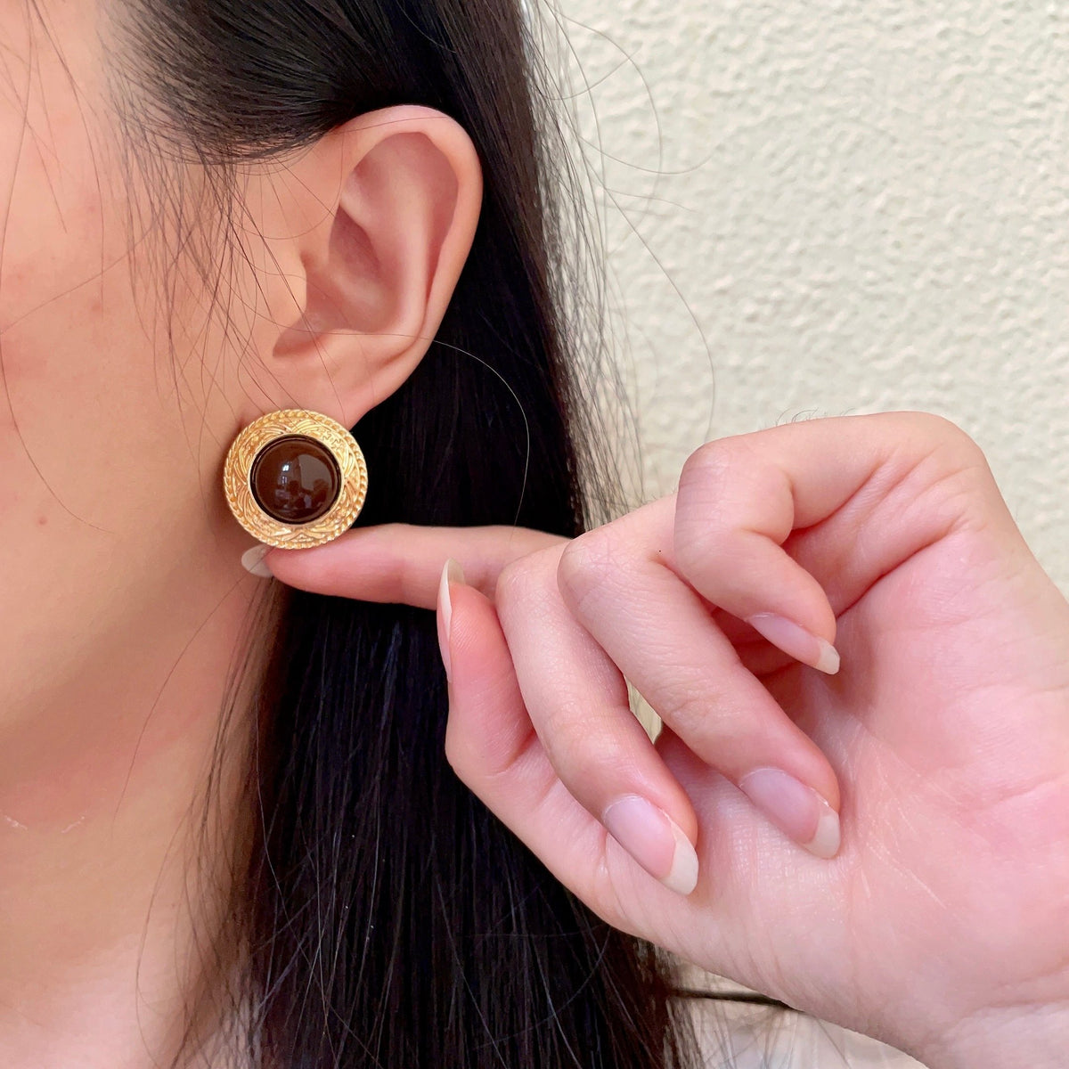 Double-C Emblem Stud Earrings in Polished Metal-Tone – Design 032 front product view