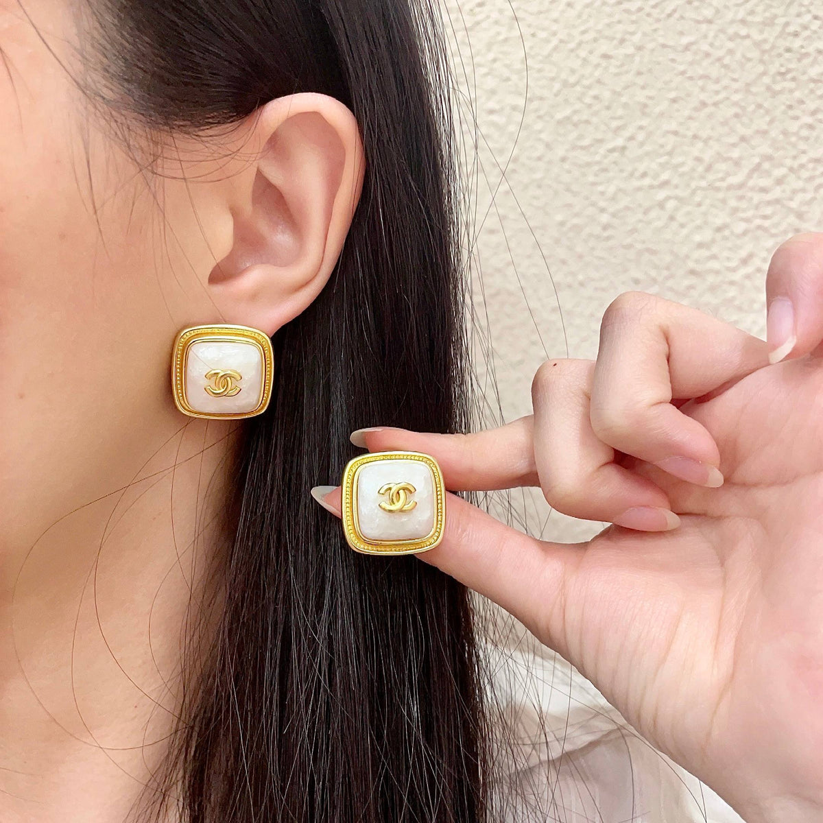 Double-C Emblem Stud Earrings in Polished Metal-Tone – Design 217 main product view