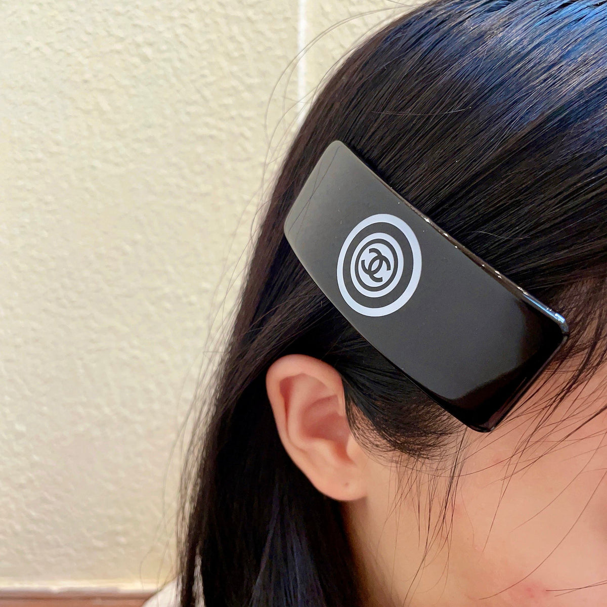 Double-C Emblem Hair Clip – Design 002 front product view