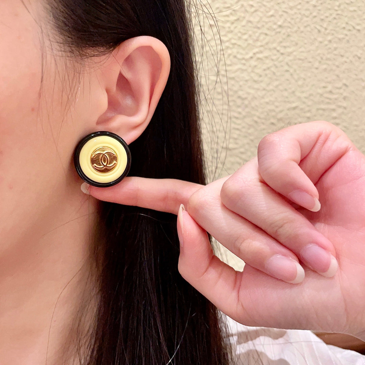 Double-C Emblem Stud Earrings in Polished Metal-Tone – Design 251 front product view