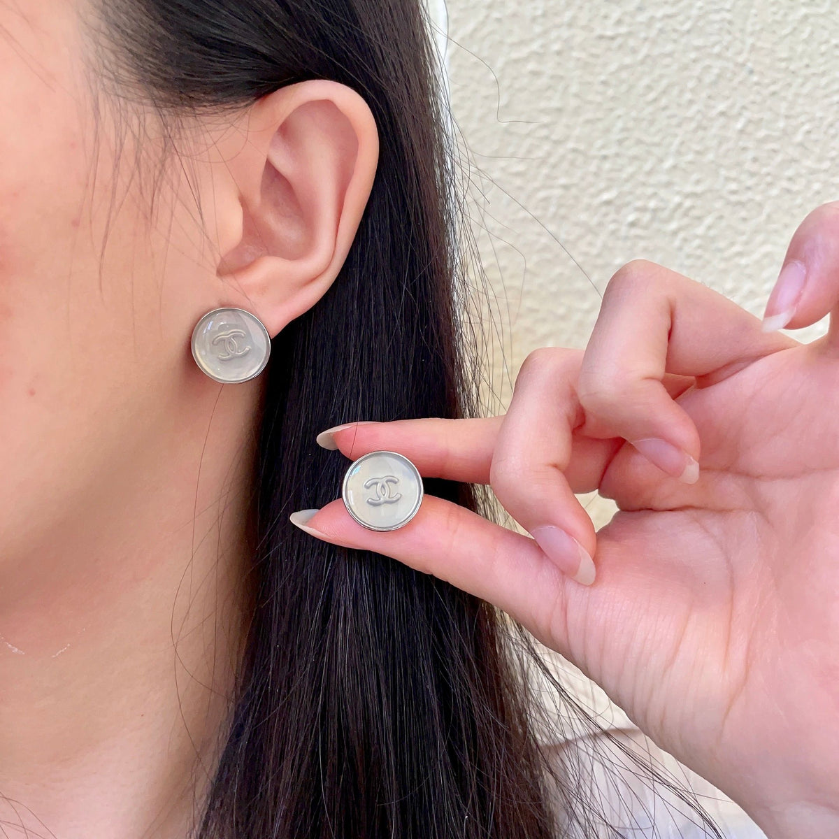 Double-C Emblem Stud Earrings in Polished Metal-Tone – Design 231 main product view