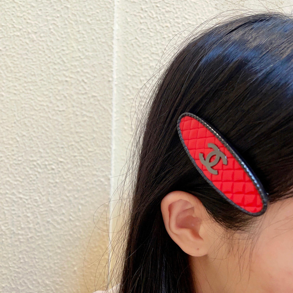 Double-C Emblem Hair Clip – Design 008 front product view