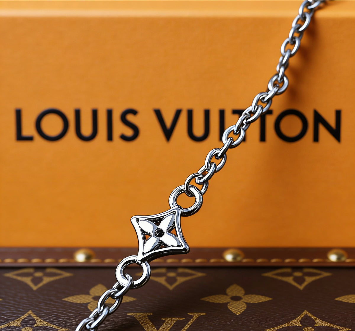 Letter Pendant Necklace in Polished Metal-Tone – Design 012 close-up detail