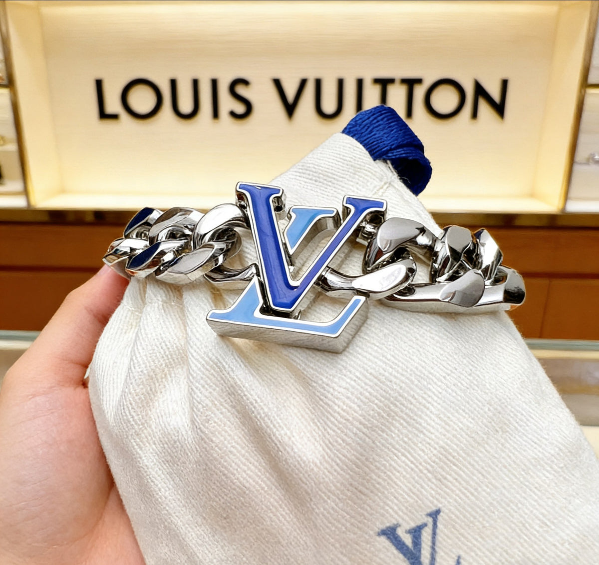 Letter Bracelet in Polished Metal-Tone – Blue Detail front product view