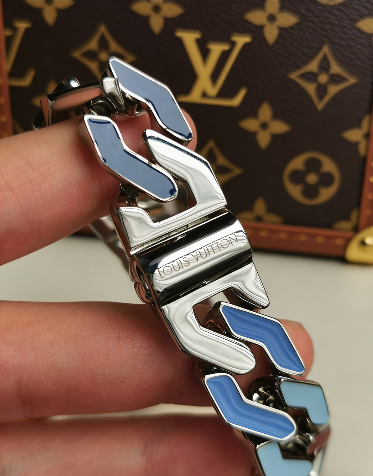 Signature Emblem Bracelet in Polished Metal-Tone – Design 023 side detail