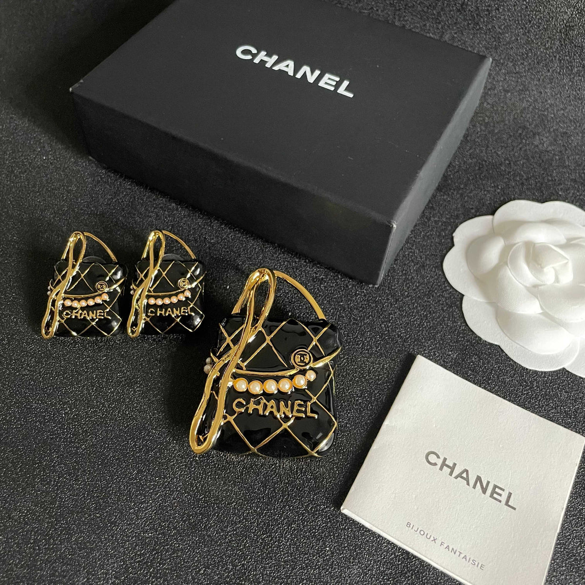 Double-C Emblem Stud Earrings in Polished Metal-Tone – Design 337 side detail
