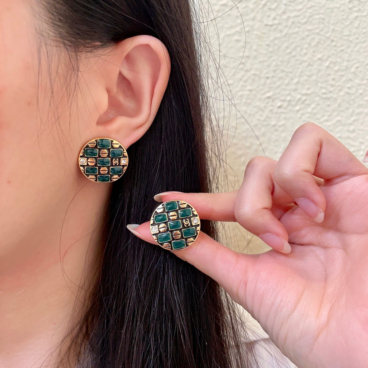 Double-C Emblem Stud Earrings in Polished Metal-Tone – Design 166 main product view