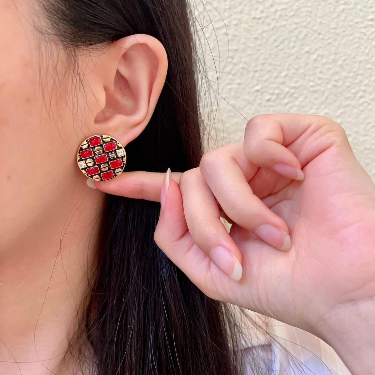 Double-C Emblem Stud Earrings in Polished Metal-Tone – Design 002 front product view