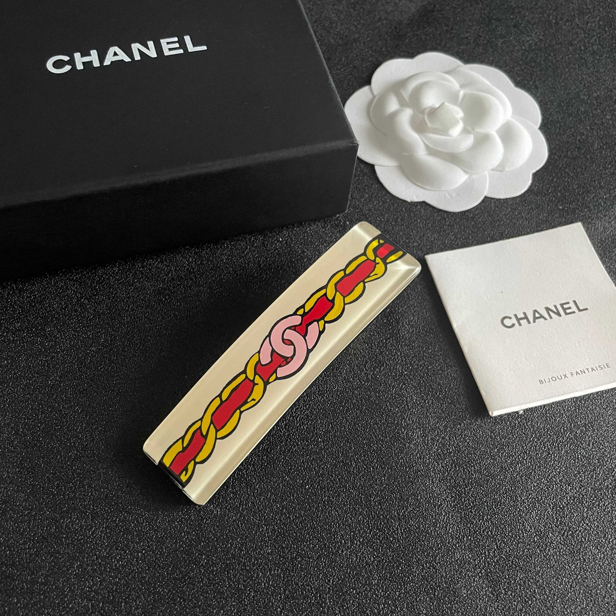 Double-C Emblem Hair Clip – Design 011 styled product view