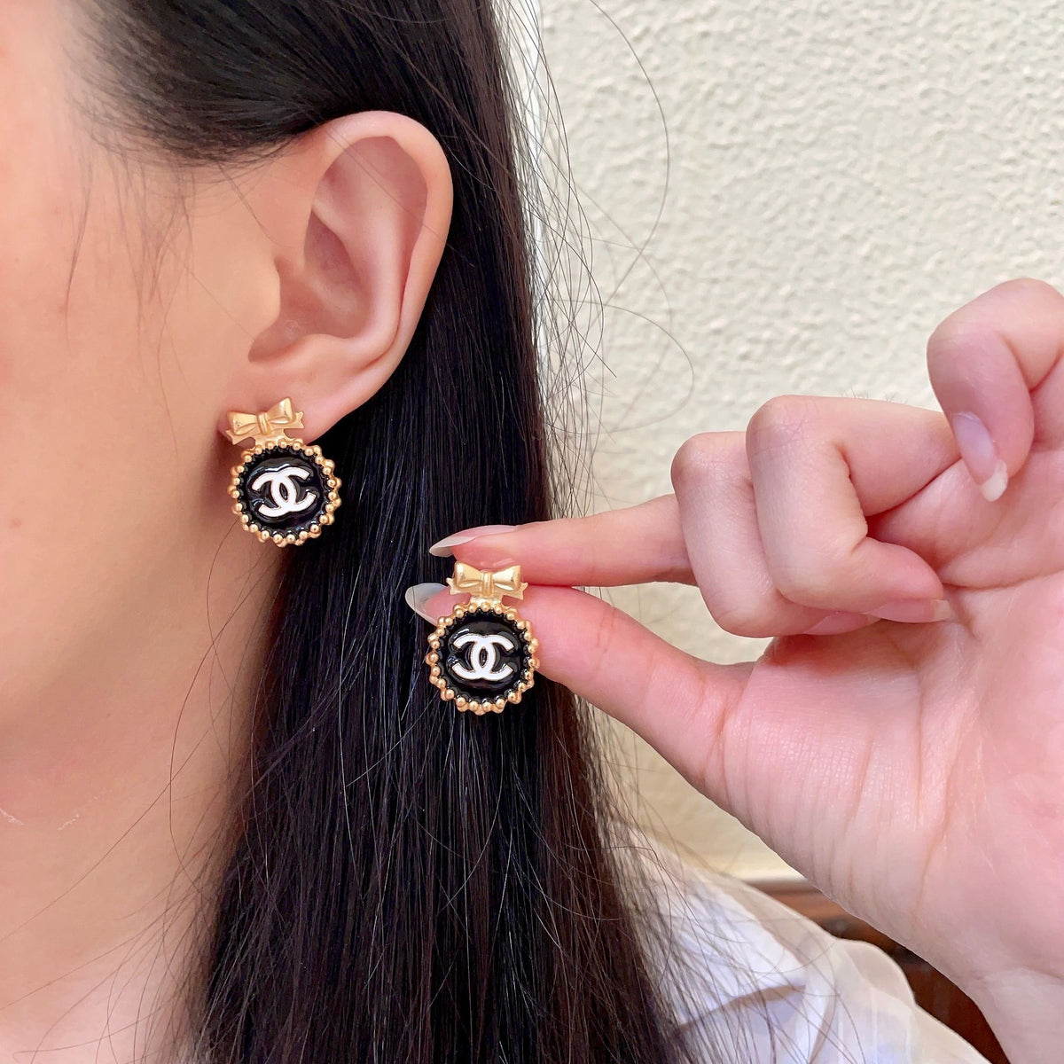 Double-C Emblem Stud Earrings in Polished Metal-Tone – Design 208 main product view