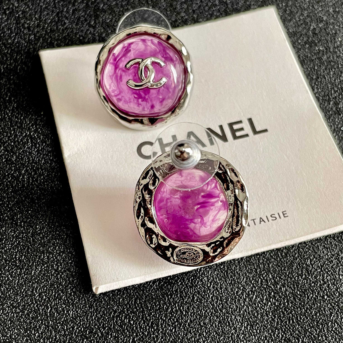 Double-C Emblem Stud Earrings in Polished Metal-Tone – Design 213 main product view