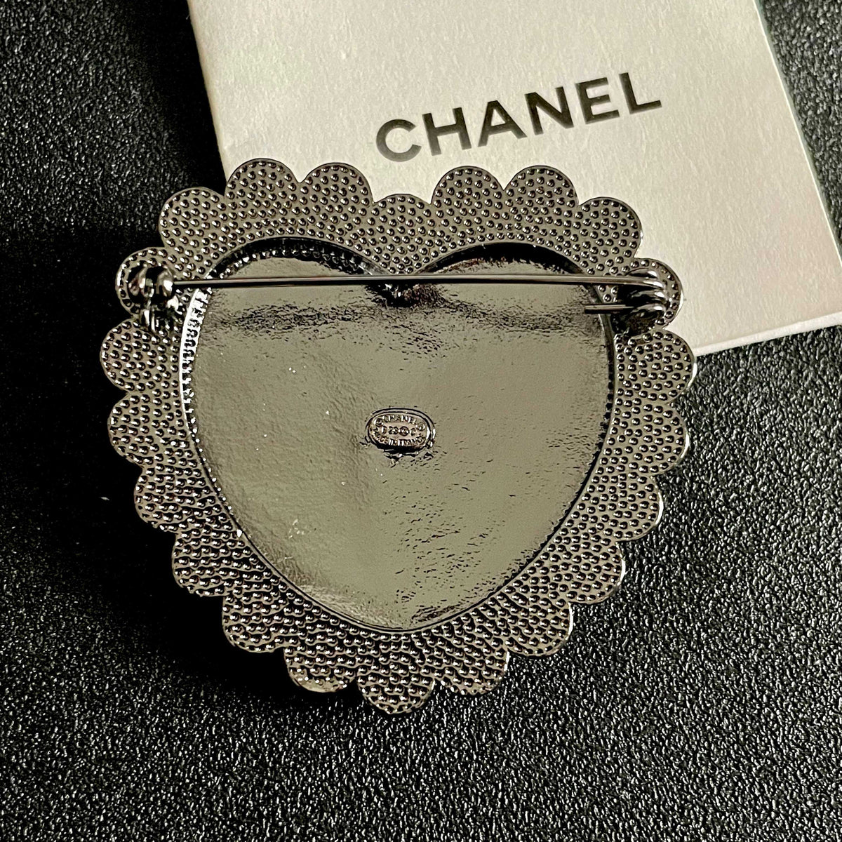 Double-C Emblem Brooch in Polished Metal-Tone – Pearl Detail – Design 006 main product view