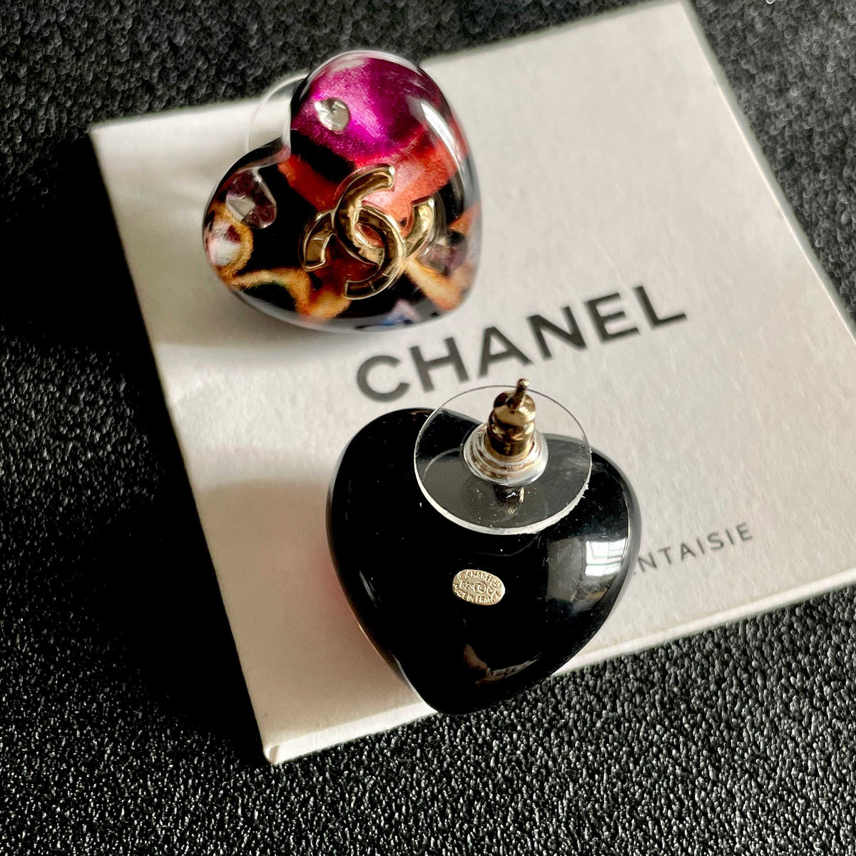 Double-C Emblem Stud Earrings in Polished Metal-Tone – Heart Detail – Design 007 main product view