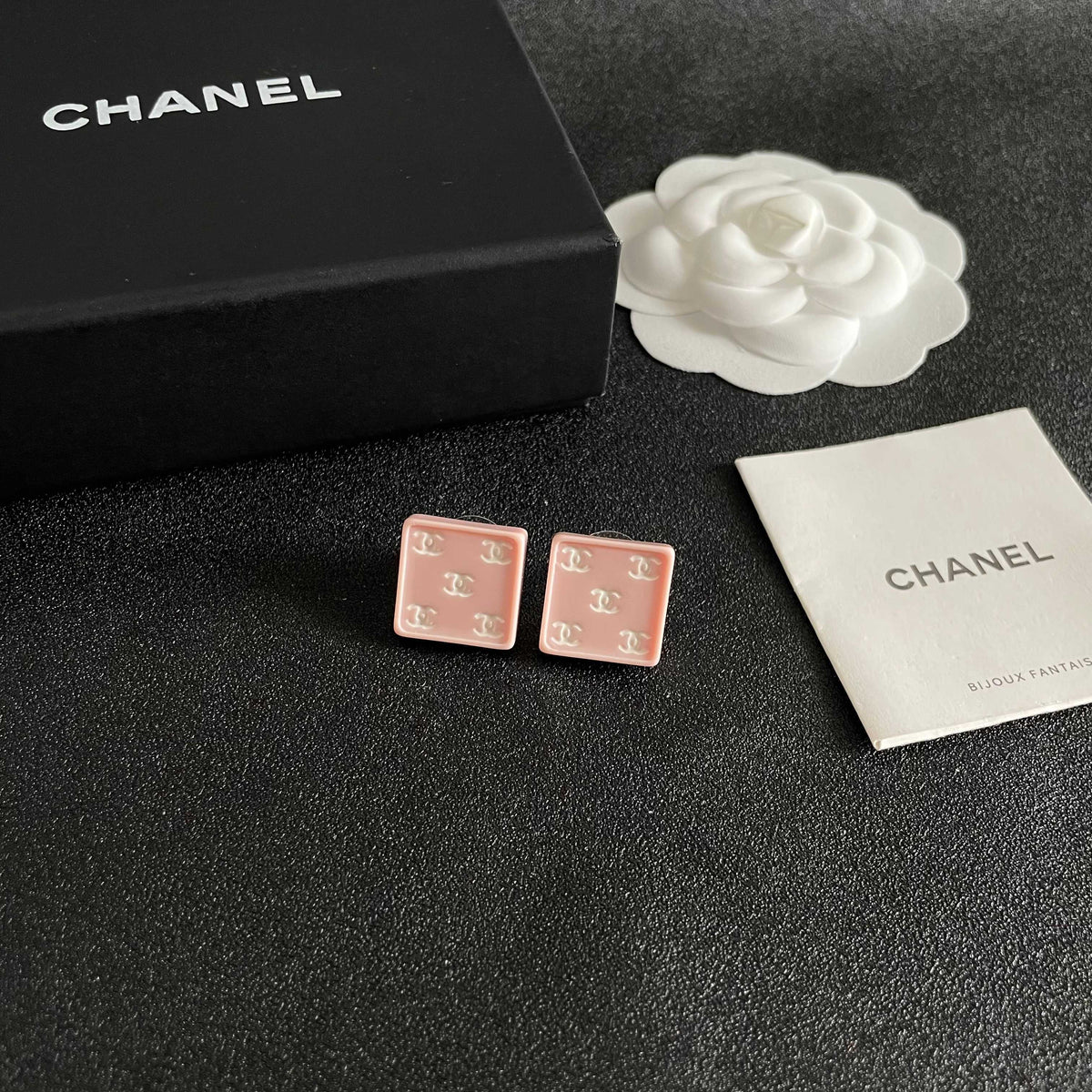 Double-C Emblem Stud Earrings in Polished Metal-Tone – Design 273 styled product view