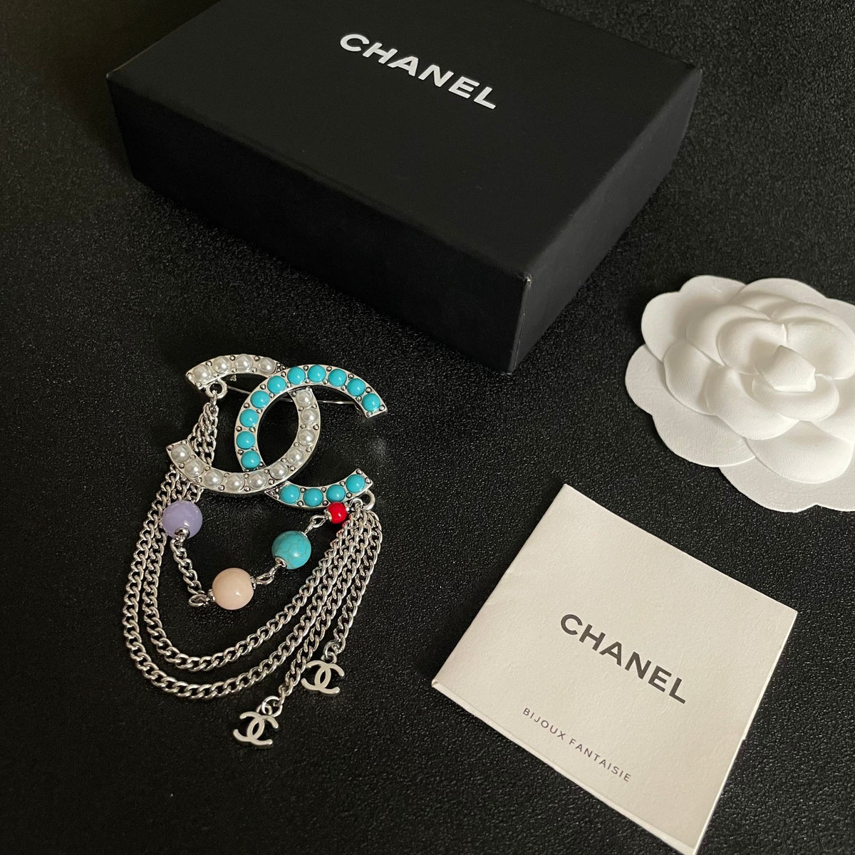 Signature Emblem Brooch in Polished Metal-Tone – Design 030 close-up detail