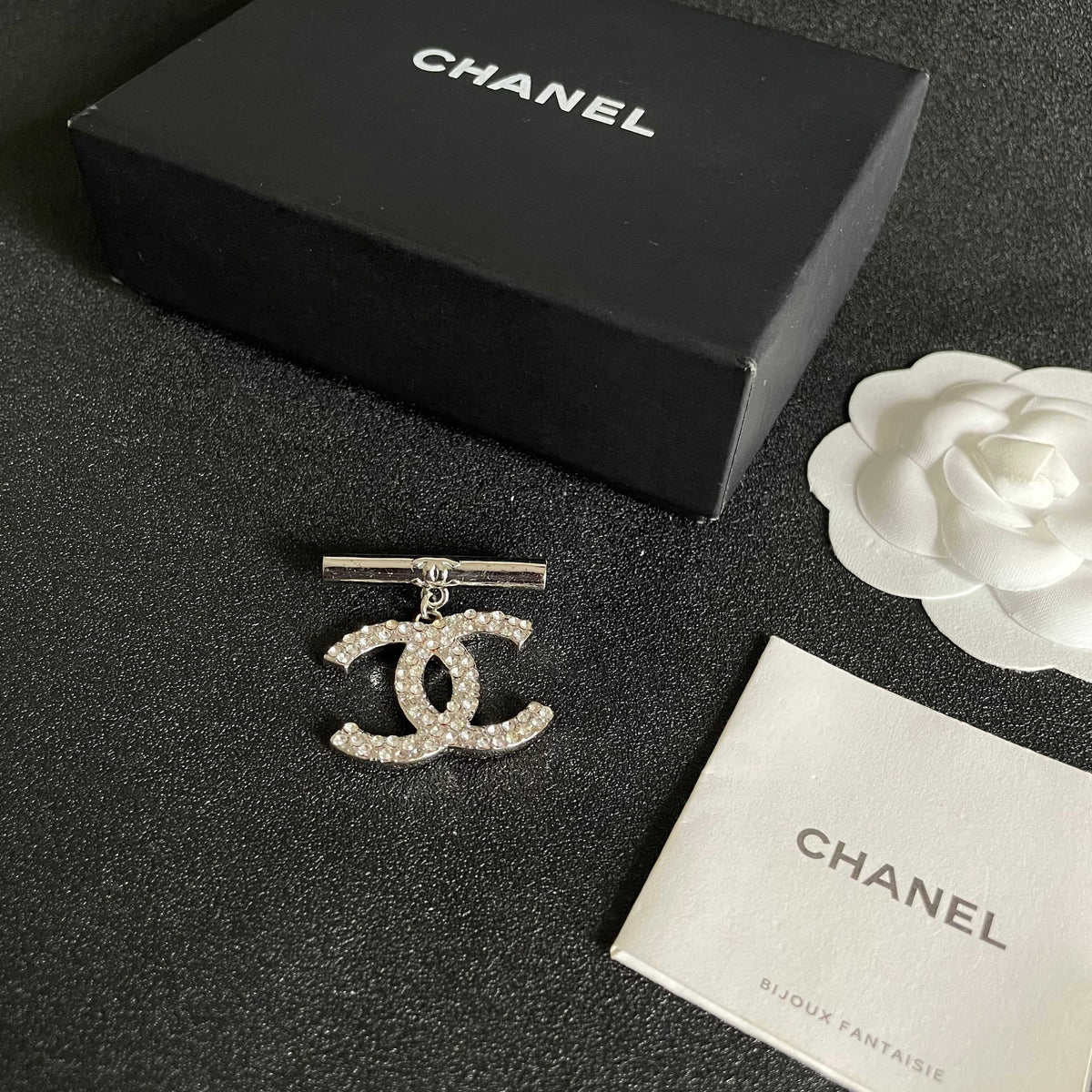 Signature Emblem Brooch in Polished Metal-Tone – Design 027 close-up detail