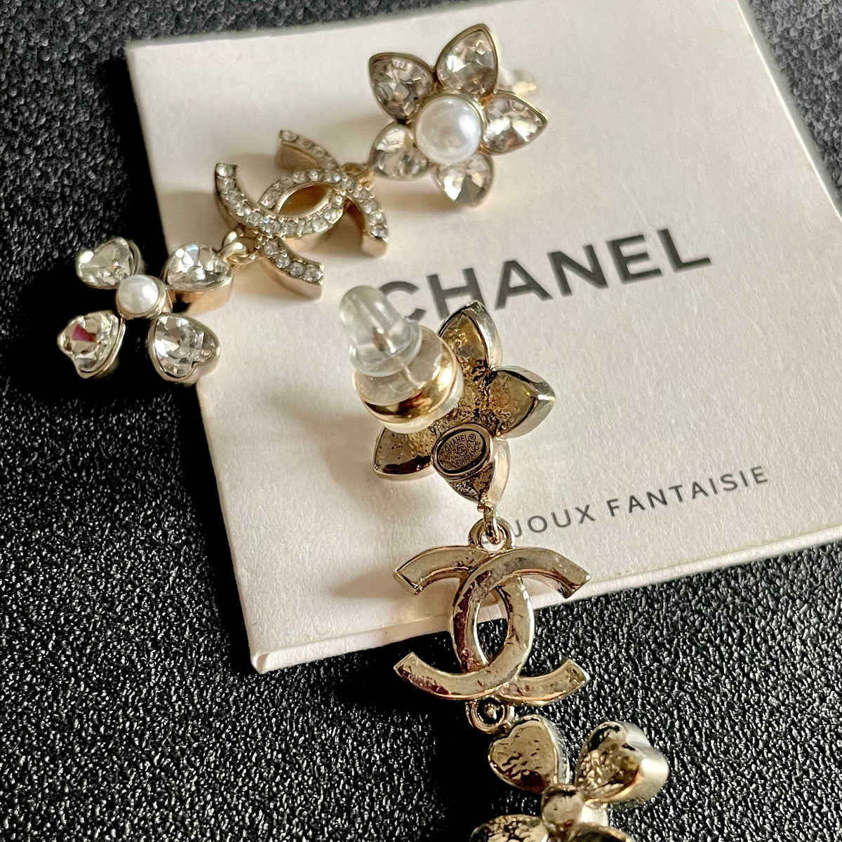 Signature Emblem Stud Earrings in Polished Metal-Tone – Design 047 main product view