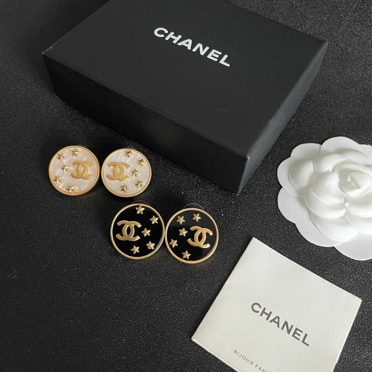 Double-C Emblem Stud Earrings in Polished Metal-Tone – Star Detail – Design 008 close-up detail