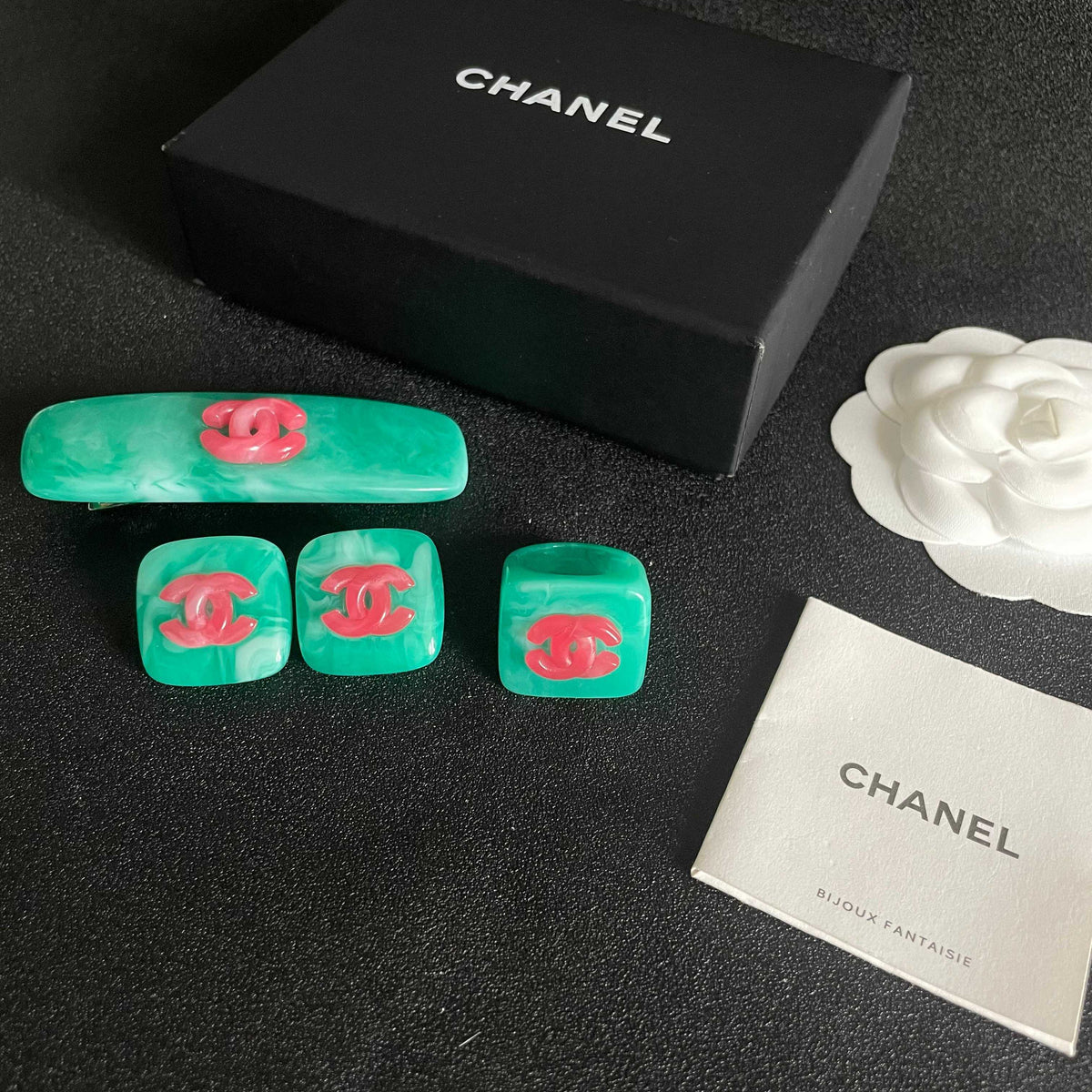 Double-C Emblem Stud Earrings in Polished Metal-Tone – Design 327 side detail
