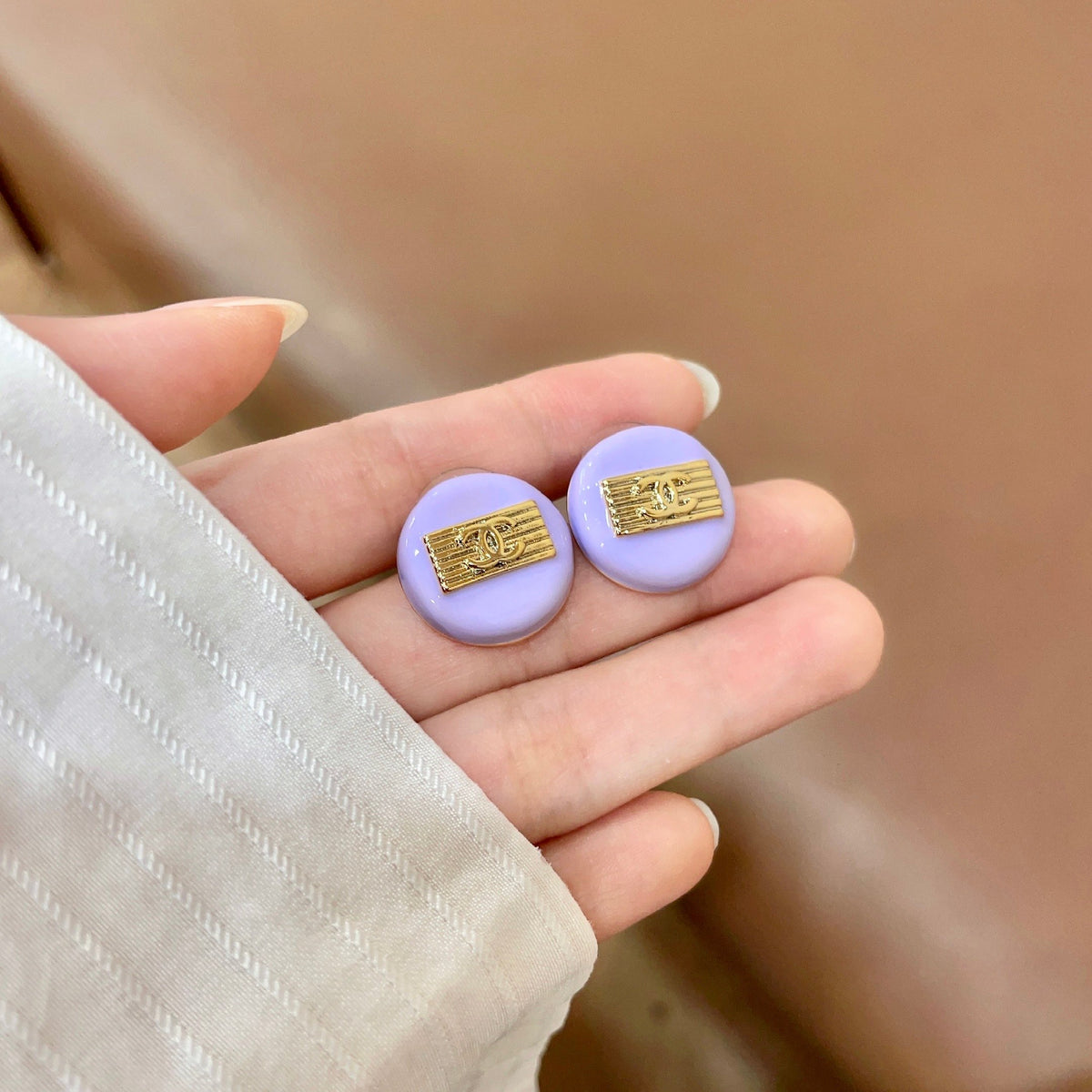 Signature Emblem Stud Earrings in Polished Metal-Tone – Design 072 side detail