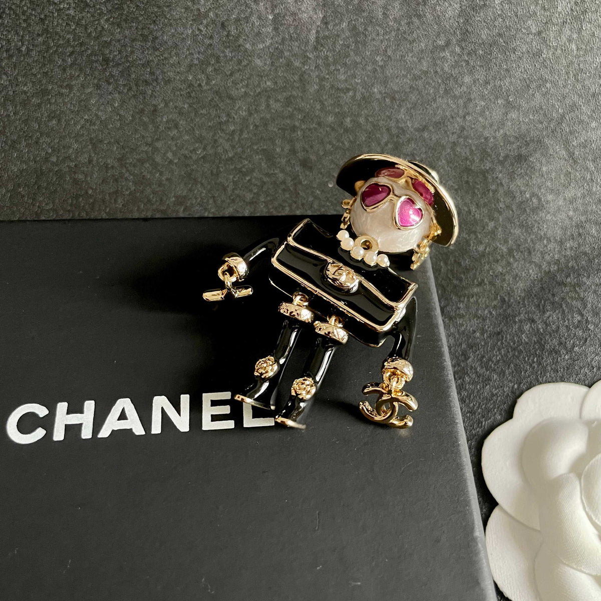 Signature Emblem Brooch in Polished Metal-Tone – Design 047 detail view