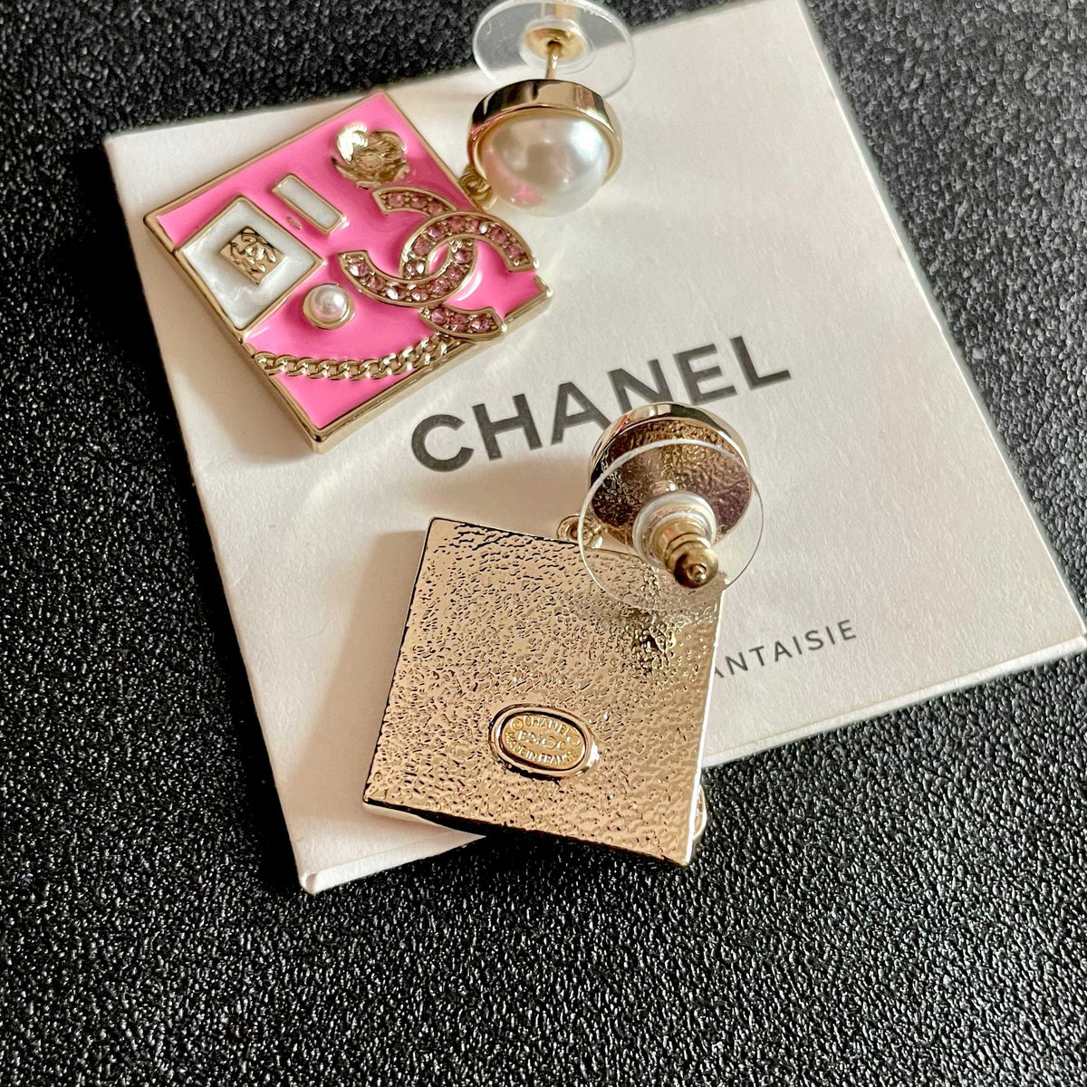 Double-C Emblem Statement Earrings in Polished Metal-Tone – Design 053 main product view