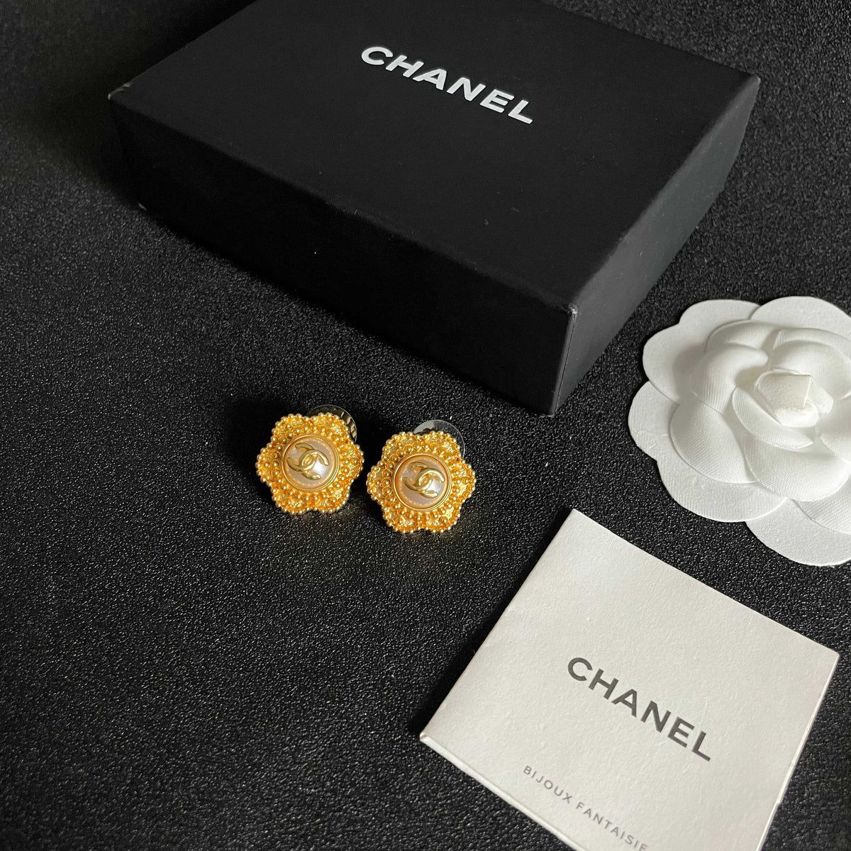 Double-C Emblem Stud Earrings in Polished Metal-Tone – Design 340 close-up detail