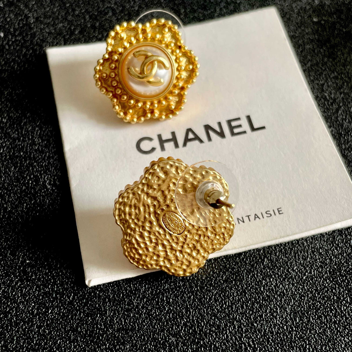 Double-C Emblem Stud Earrings in Polished Metal-Tone – Design 340 main product view