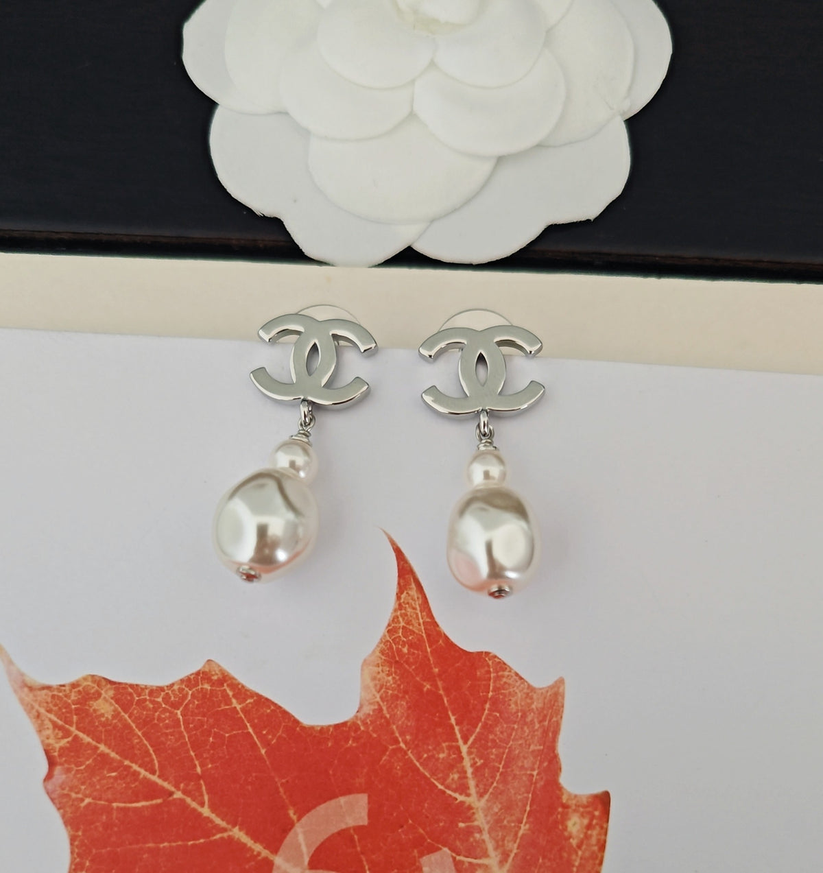 Pearl Pearl-Detail Statement Earrings – Pearl Detail – Design 004 close-up detail
