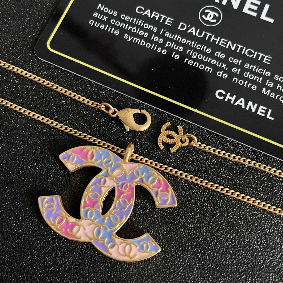Double-C Emblem Pendant Necklace in Polished Metal-Tone – Design 061 main product view