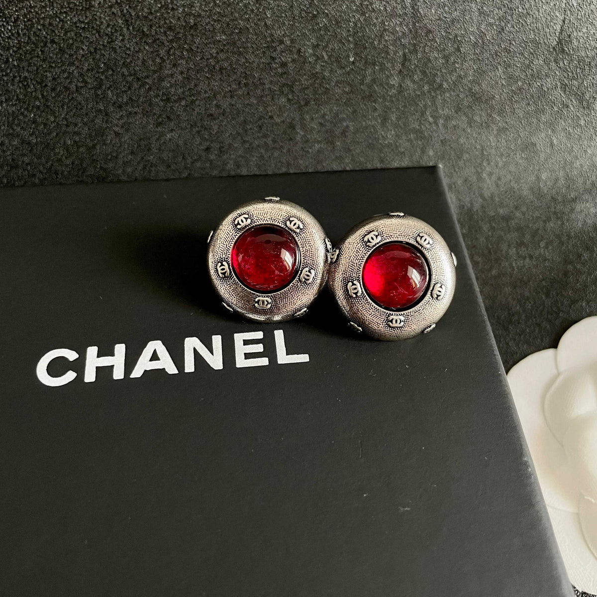 Double-C Emblem Stud Earrings in Polished Metal-Tone – Design 354 detail view
