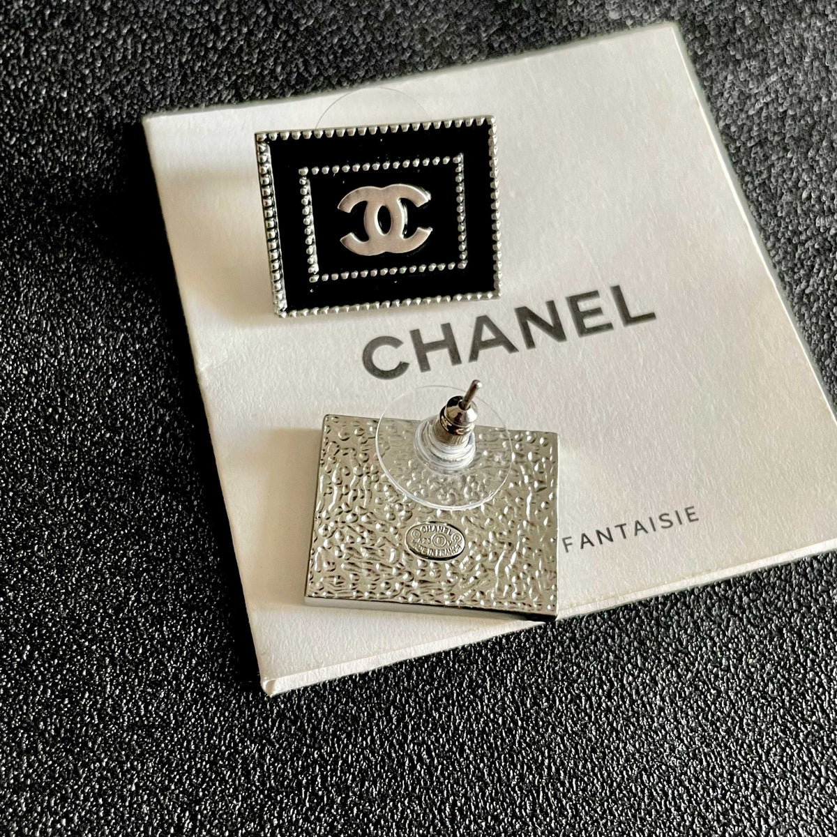 Double-C Emblem Stud Earrings in Polished Metal-Tone – Design 169 main product view