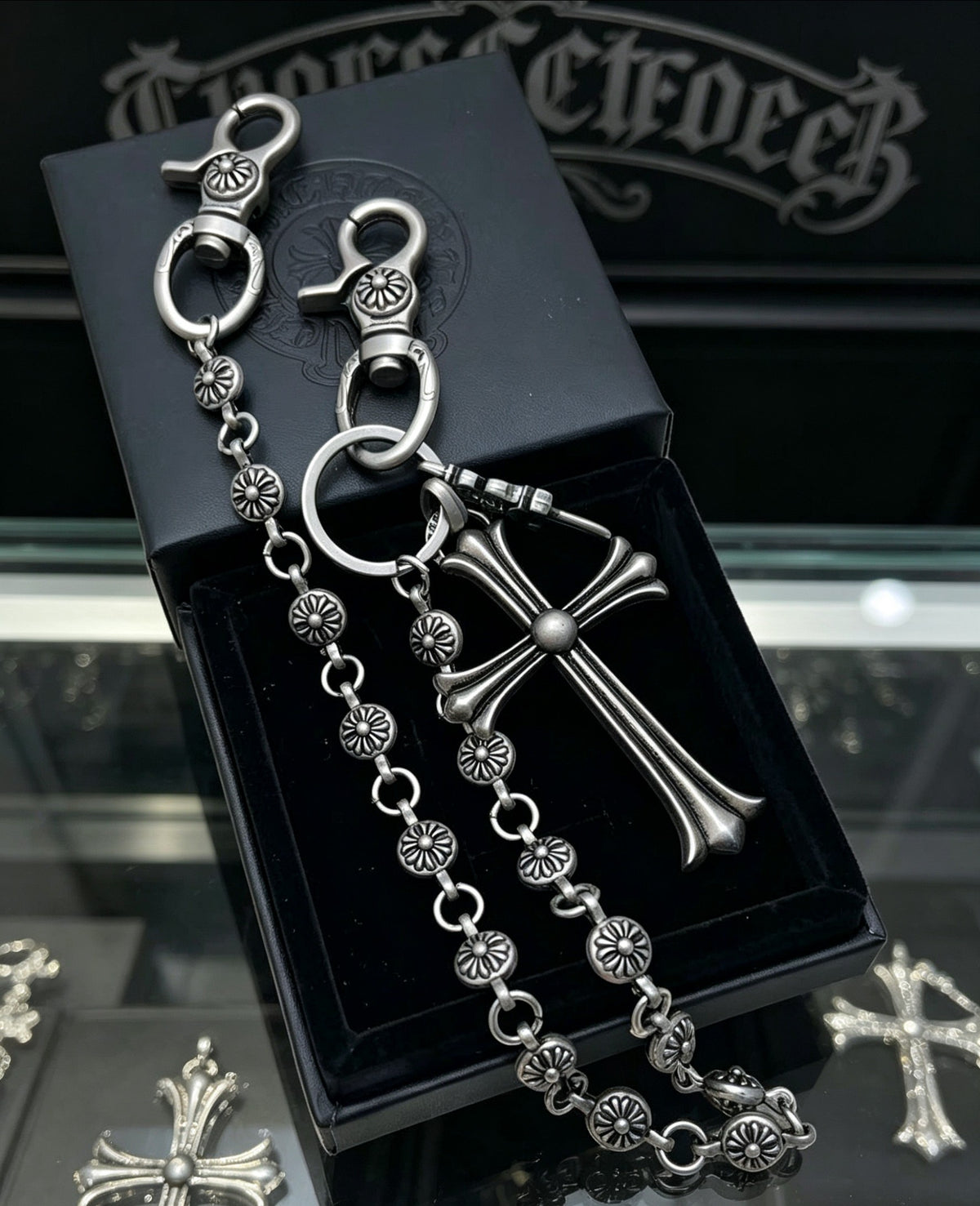 Signature Emblem Pendant Necklace in Polished Metal-Tone – Design 093 side detail